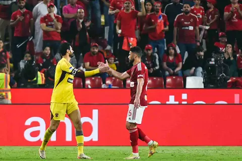 محمد رمضان: الشناوي وياسر إبراهيم وقعا للأهلي على بياض